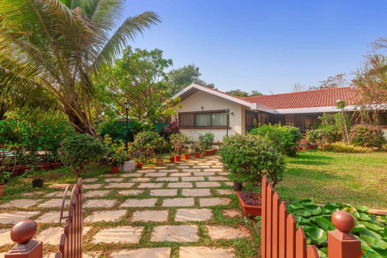 Stayvista'S Casa Palmera - Pet-Friendly Villa With Pool, Garden With Gazebo, And Indoor & Outdoor Games Алибаг Екстериор снимка