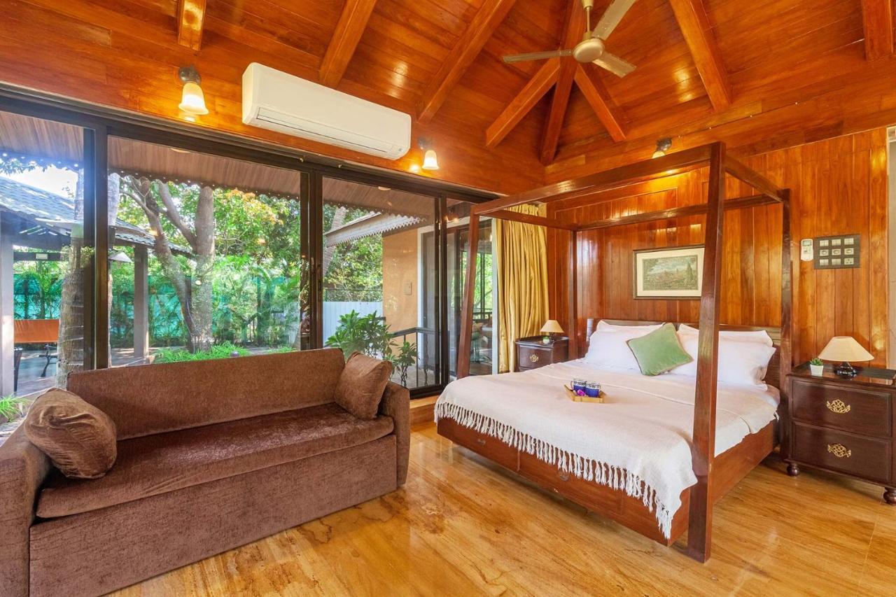 Stayvista'S Casa Palmera - Pet-Friendly Villa With Pool, Garden With Gazebo, And Indoor & Outdoor Games Алибаг Екстериор снимка
