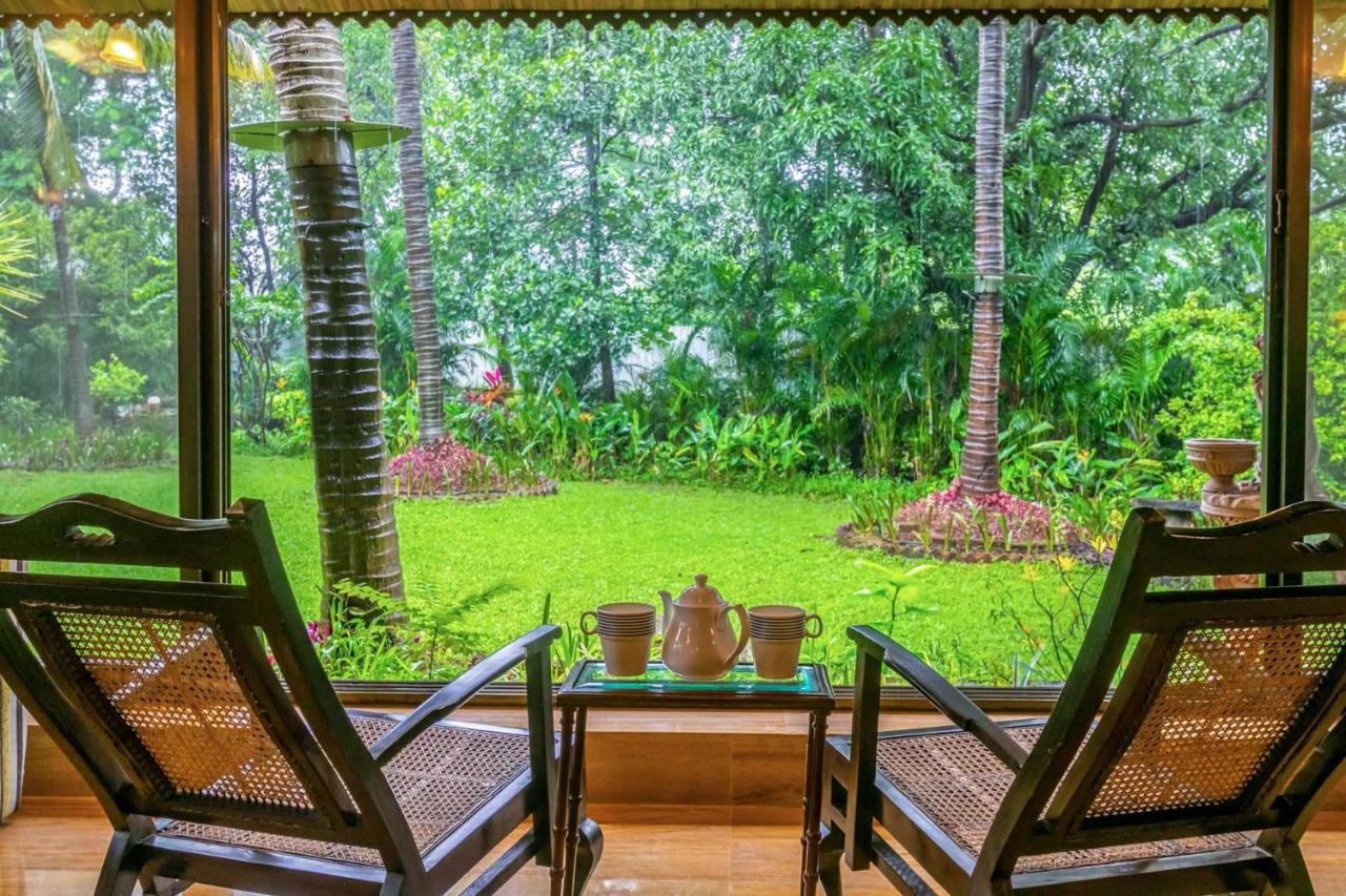 Stayvista'S Casa Palmera - Pet-Friendly Villa With Pool, Garden With Gazebo, And Indoor & Outdoor Games Алибаг Екстериор снимка