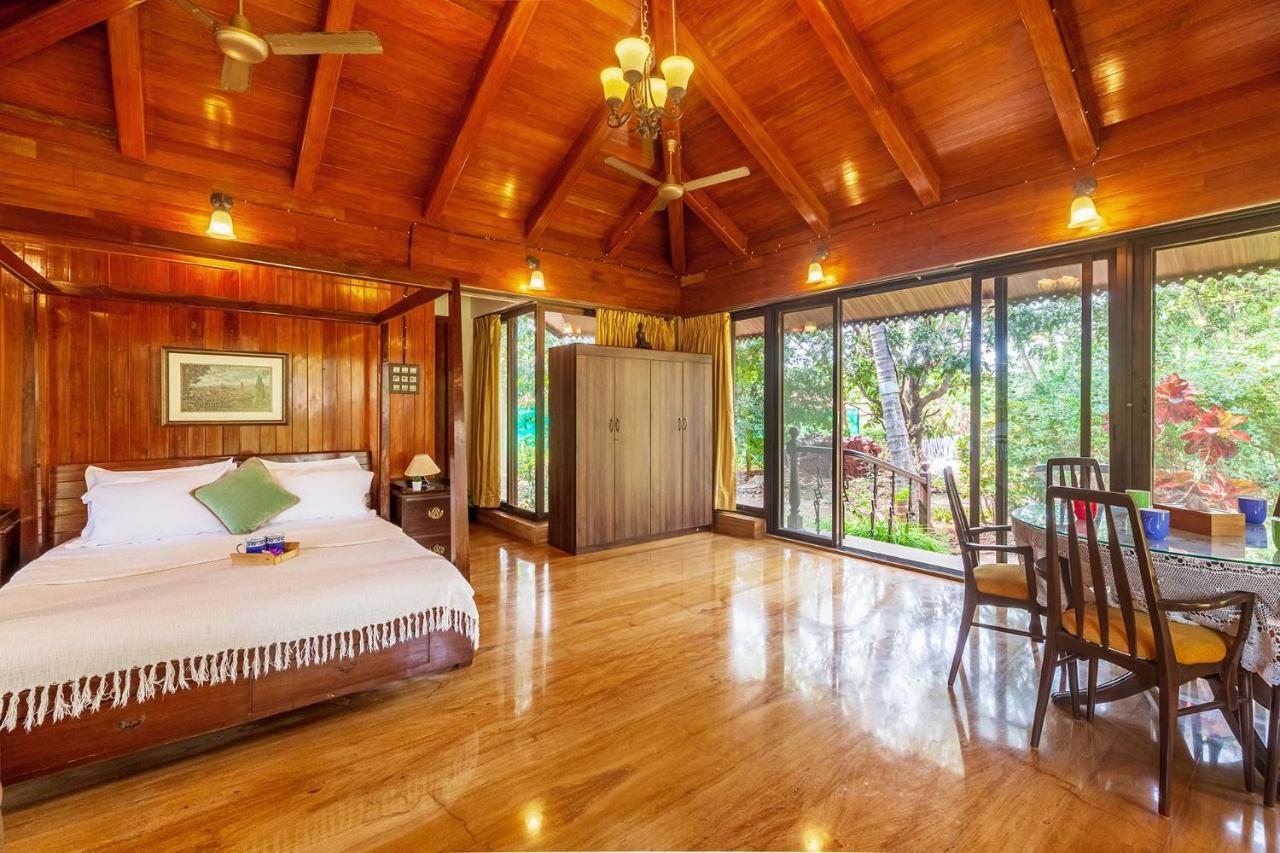 Stayvista'S Casa Palmera - Pet-Friendly Villa With Pool, Garden With Gazebo, And Indoor & Outdoor Games Алибаг Екстериор снимка